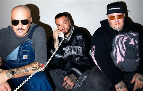 club dogo vestita di gucci|I Club Dogo si riprendono Milano: il concerto al Forum è .